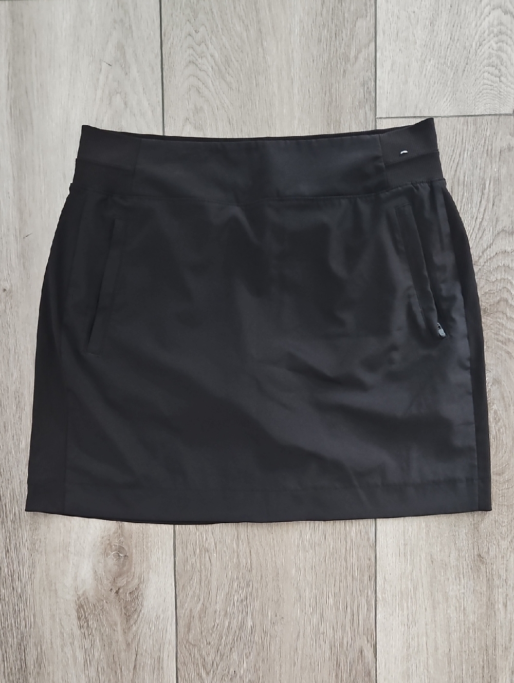 Black Women's Golf Skort with Pockets